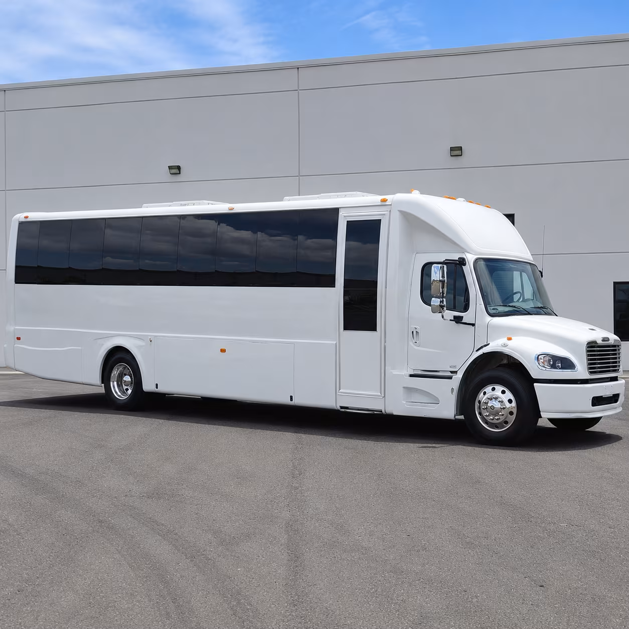 25 Passenger Party Bus Exterior