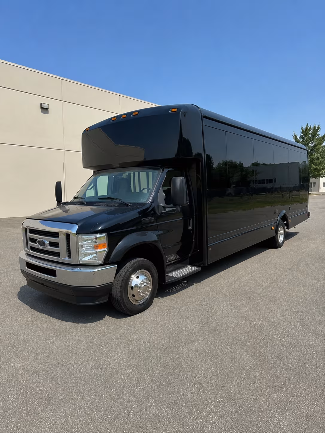 Midwest City Birthday, Sweet 16, & Quinceañera Party Bus Rentals