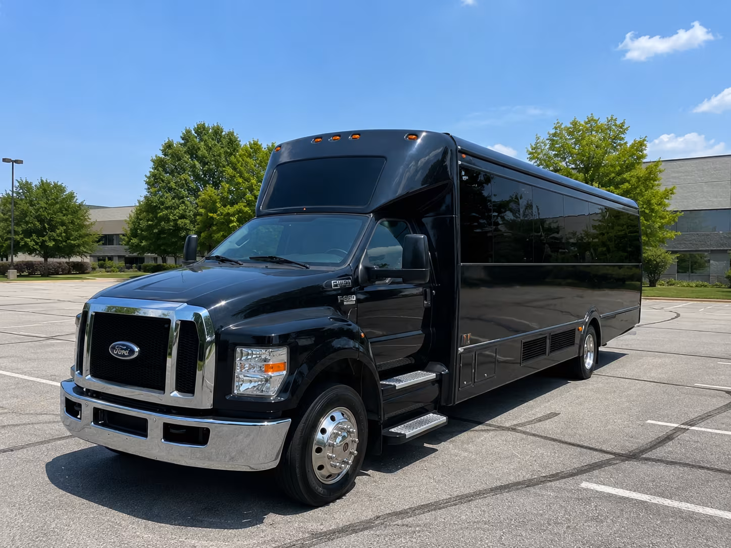 Topeka Birthday, Sweet 16, & Quinceañera Party Bus Rentals