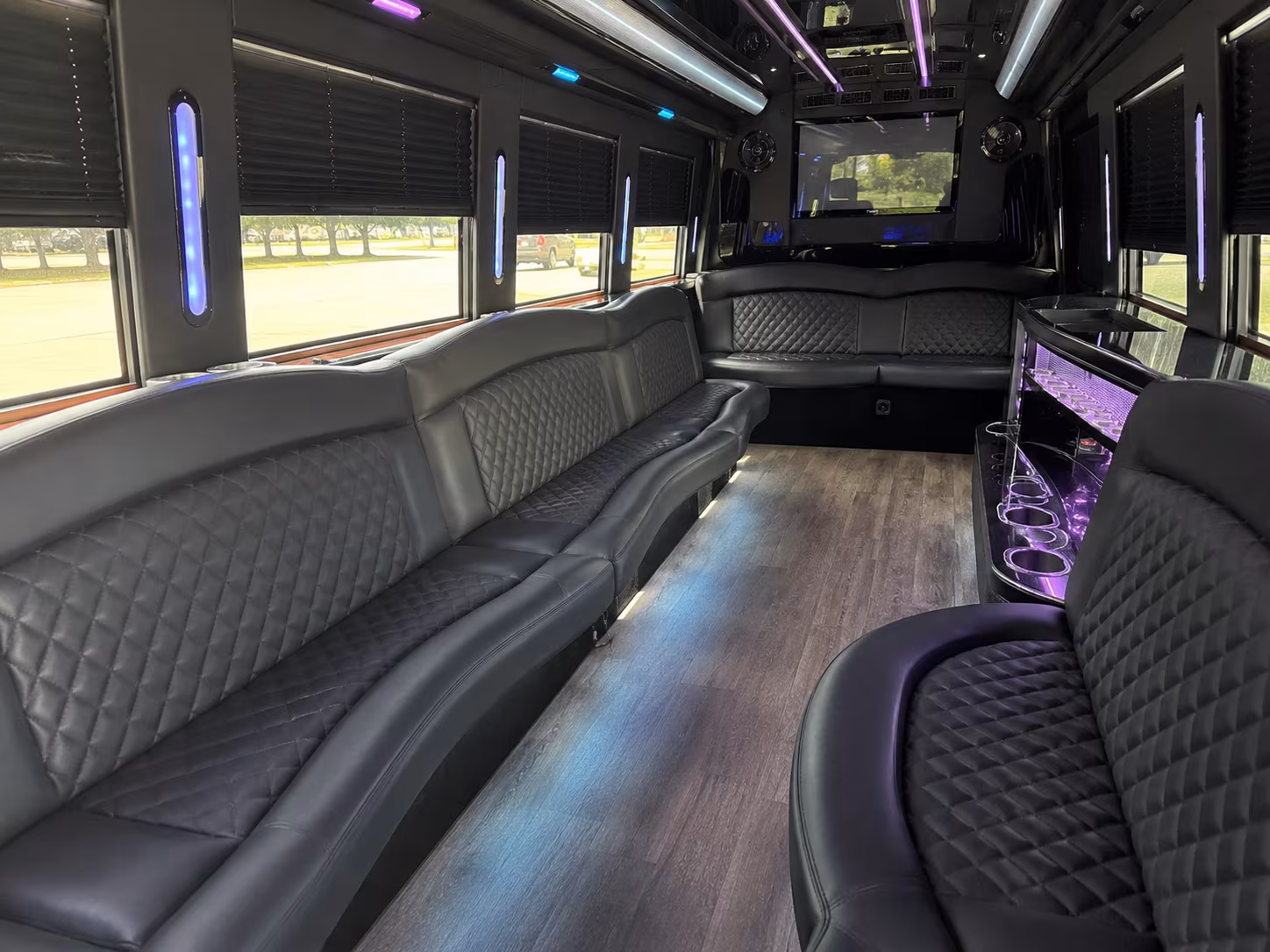 Wichita Birthday, Sweet 16, & Quinceañera Transportation party bus exterior