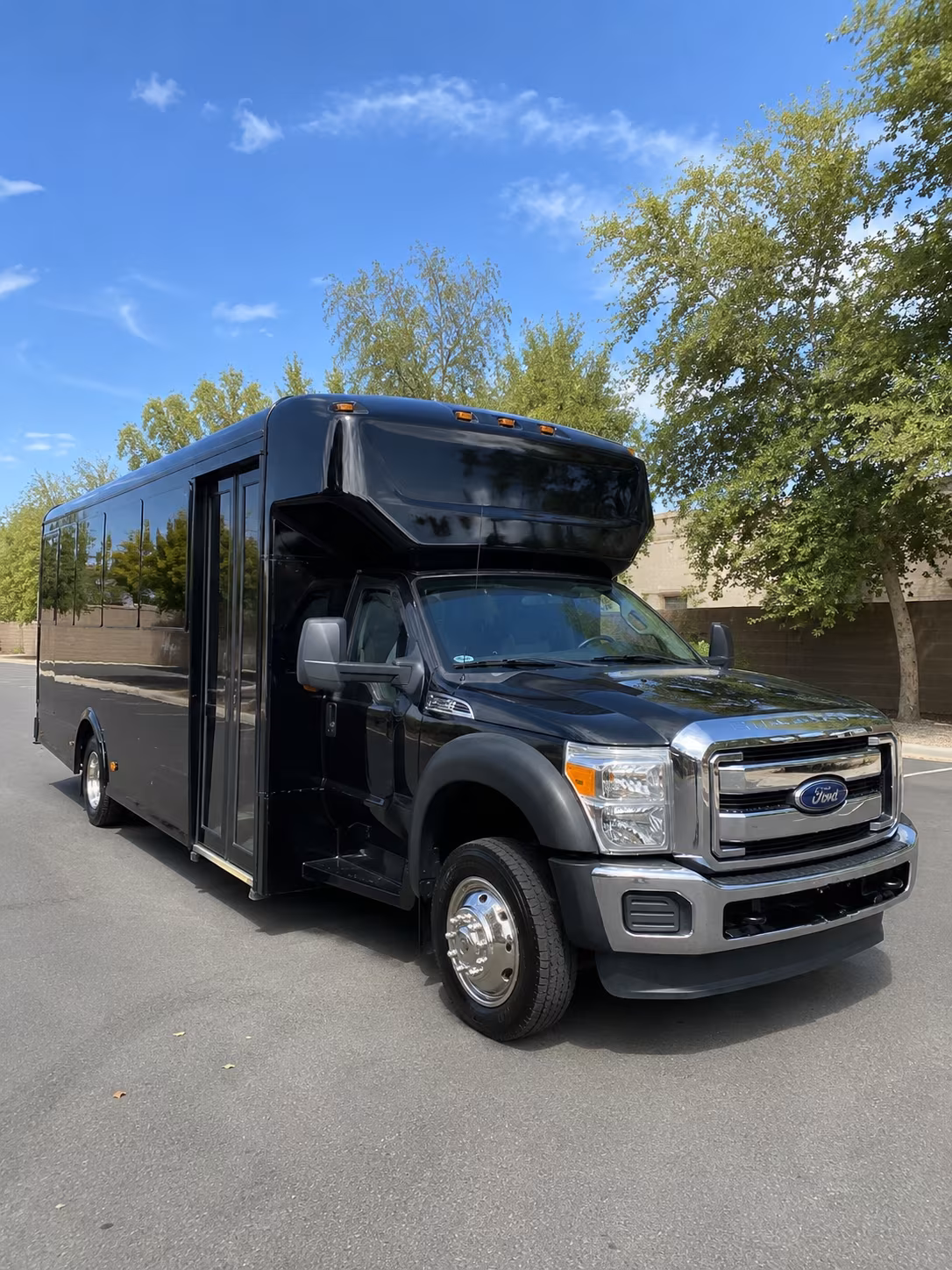 Wichita Birthday, Sweet 16, & Quinceañera Transportation group transportation