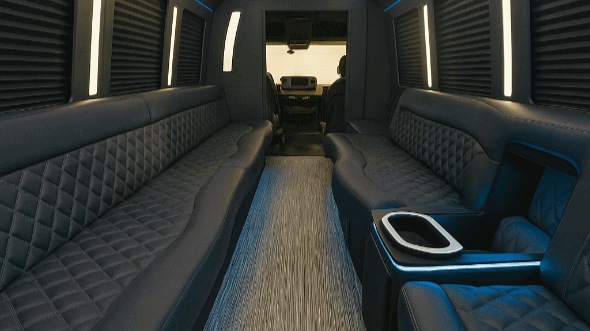 edmond 20 passenger party bus